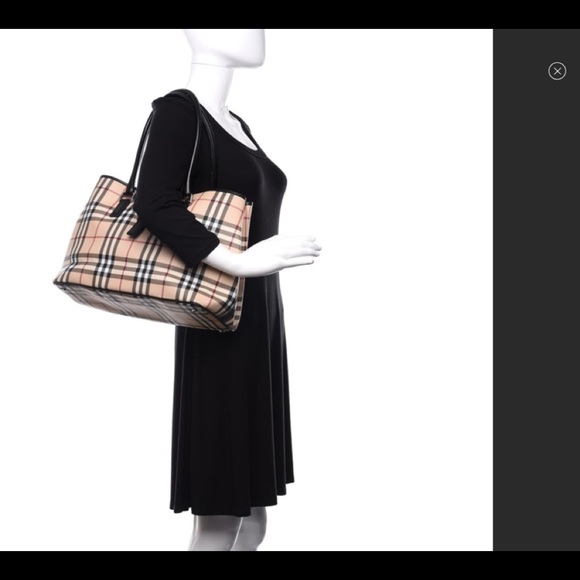 Burberry tote - Picture 2 of 16
